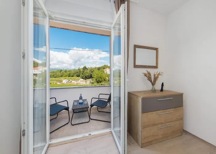 Vinisterra Family-friendly With Pool,jacuzzi