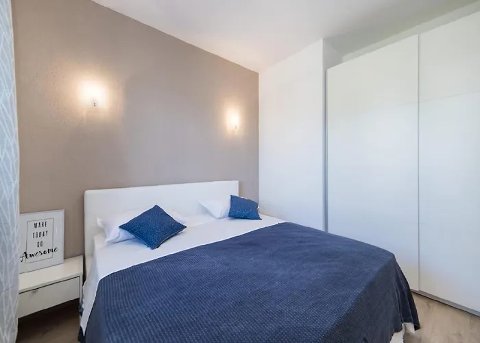 Vinisterra Family-friendly With Pool,jacuzzi Villa Zmijavci