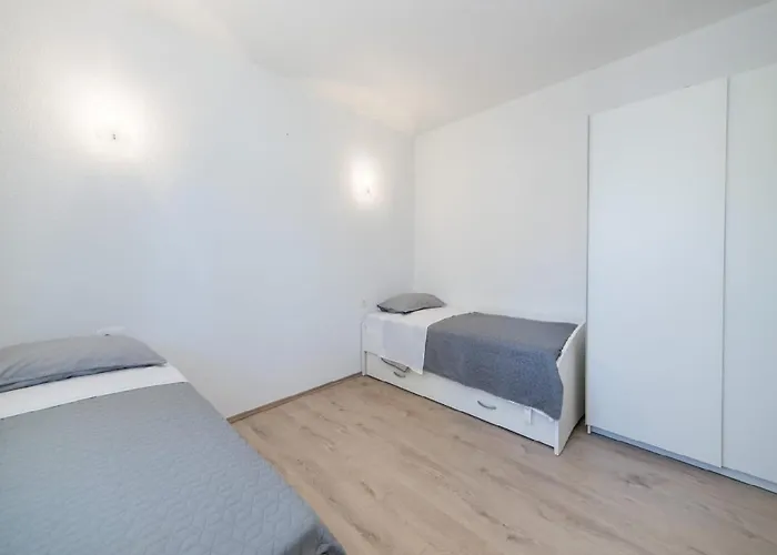 Villa Vinisterra Family-friendly With Pool,jacuzzi