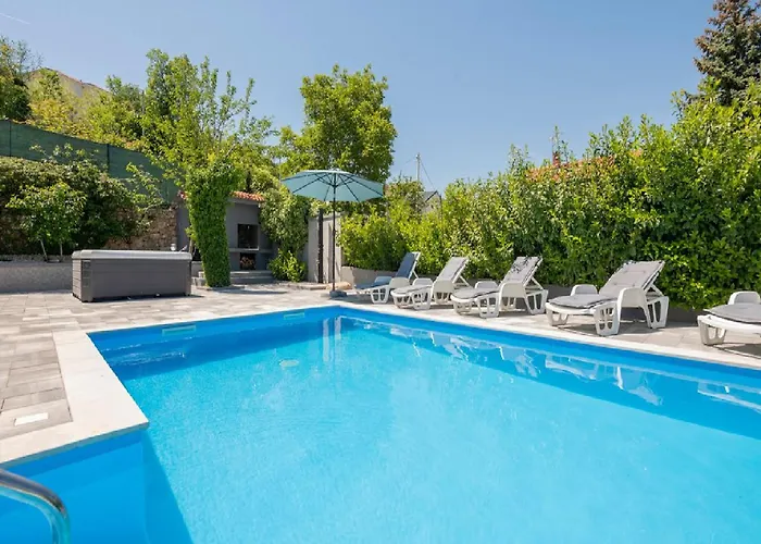 Villa Vinisterra Family-friendly With Pool,jacuzzi *
