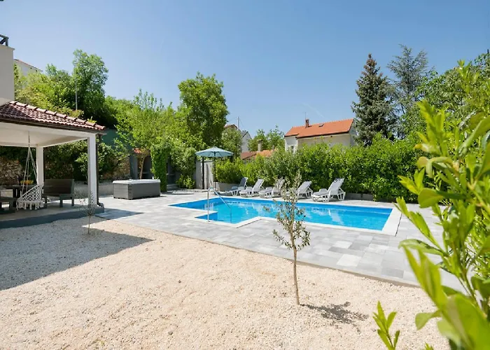 Vinisterra Family-friendly With Pool,jacuzzi